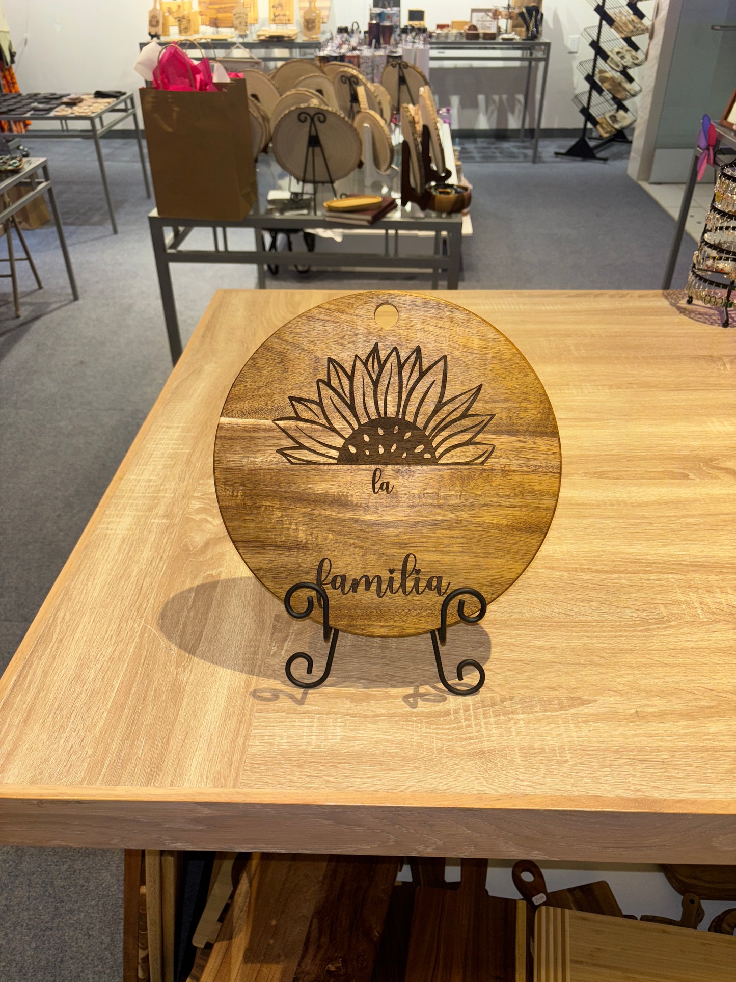 Personalized Engraved Acacia Cutting Board – “La Familia” Sunflower Design | Round 11.75” Wall or Shelf Décor
