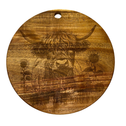 Highland Cow Engraved Cutting Board – 12” Round Acacia | Rustic Farmhouse Decor