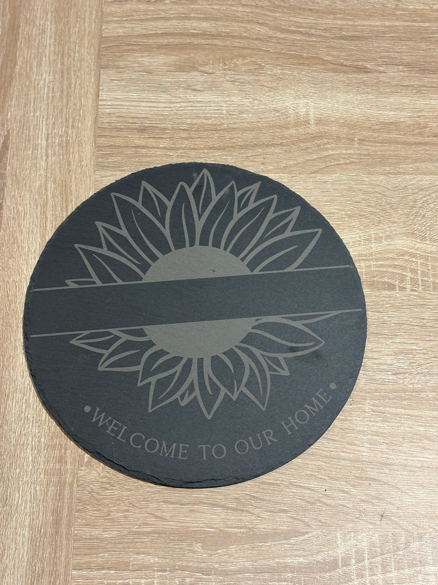Engraved Round Slate Sign – “Welcome to Our Home” | Sunflower Design | 9.5” Rustic Decor